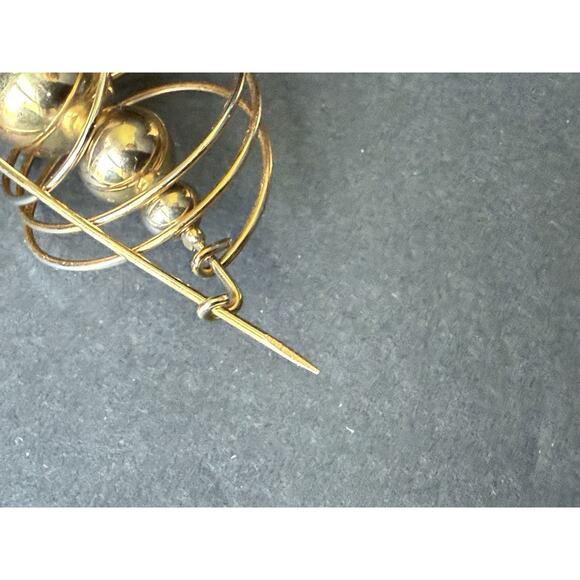 Vintage Brooch Pin Wire Wrapped Gold Tone Abstract Deco Art To Wear MCM Artsy - Picture 5 of 5